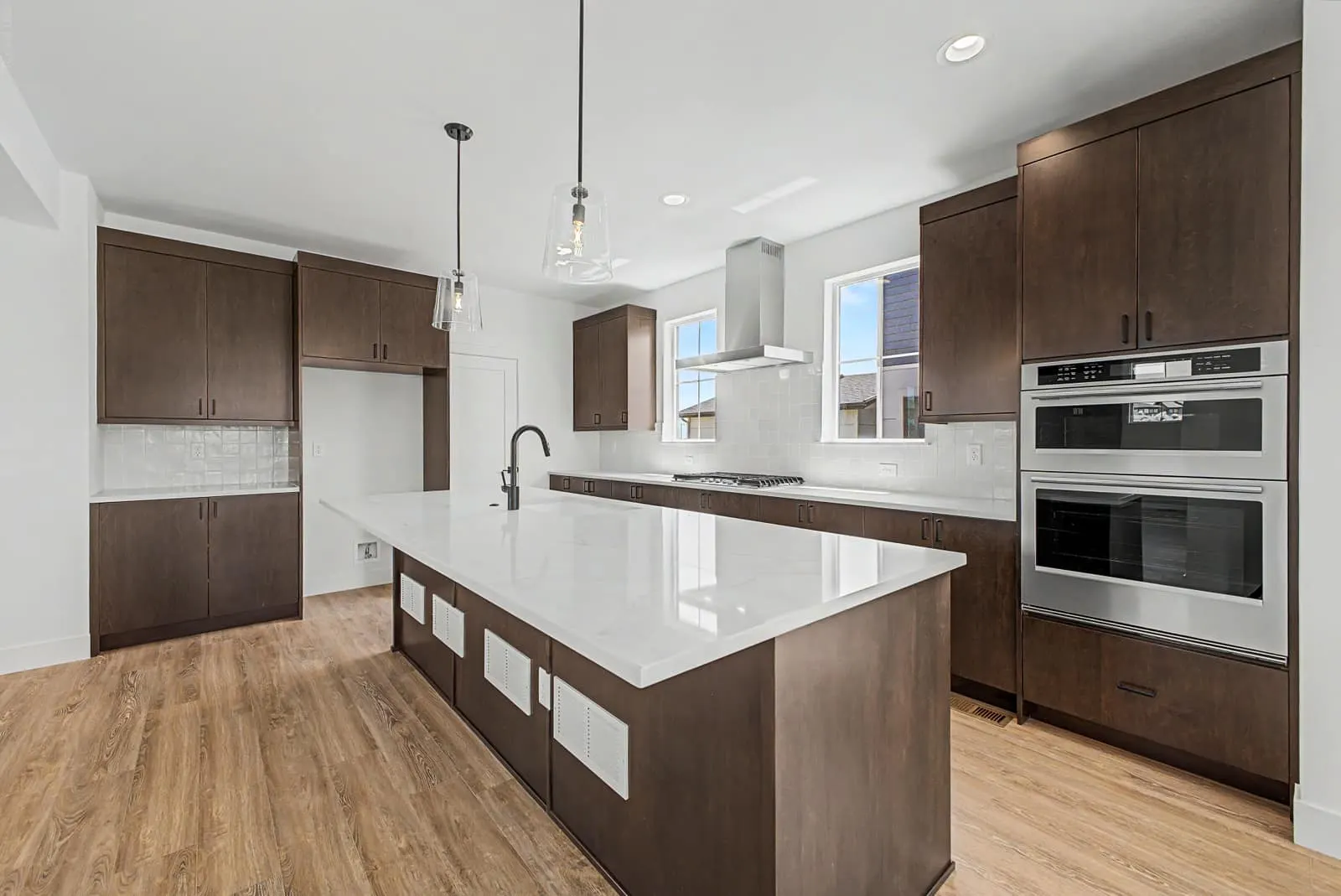 Featured view of 5588 Moosehead Circle