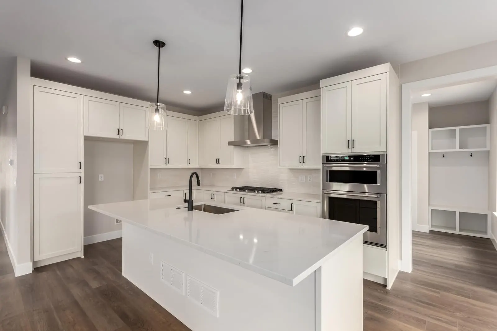 Featured view of 5611 Wheaton Avenue
